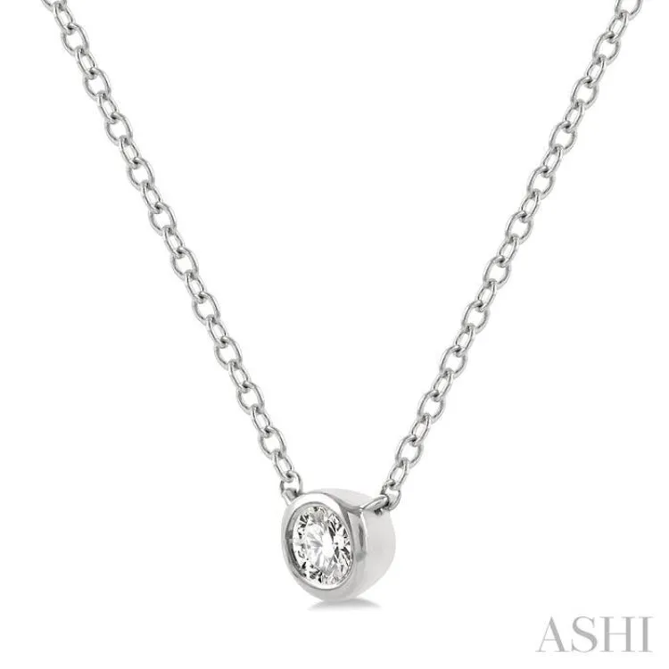 1/10 Ctw Bezel Round Cut Diamond Petite Fashion Pendant With Chain in 10K White Gold