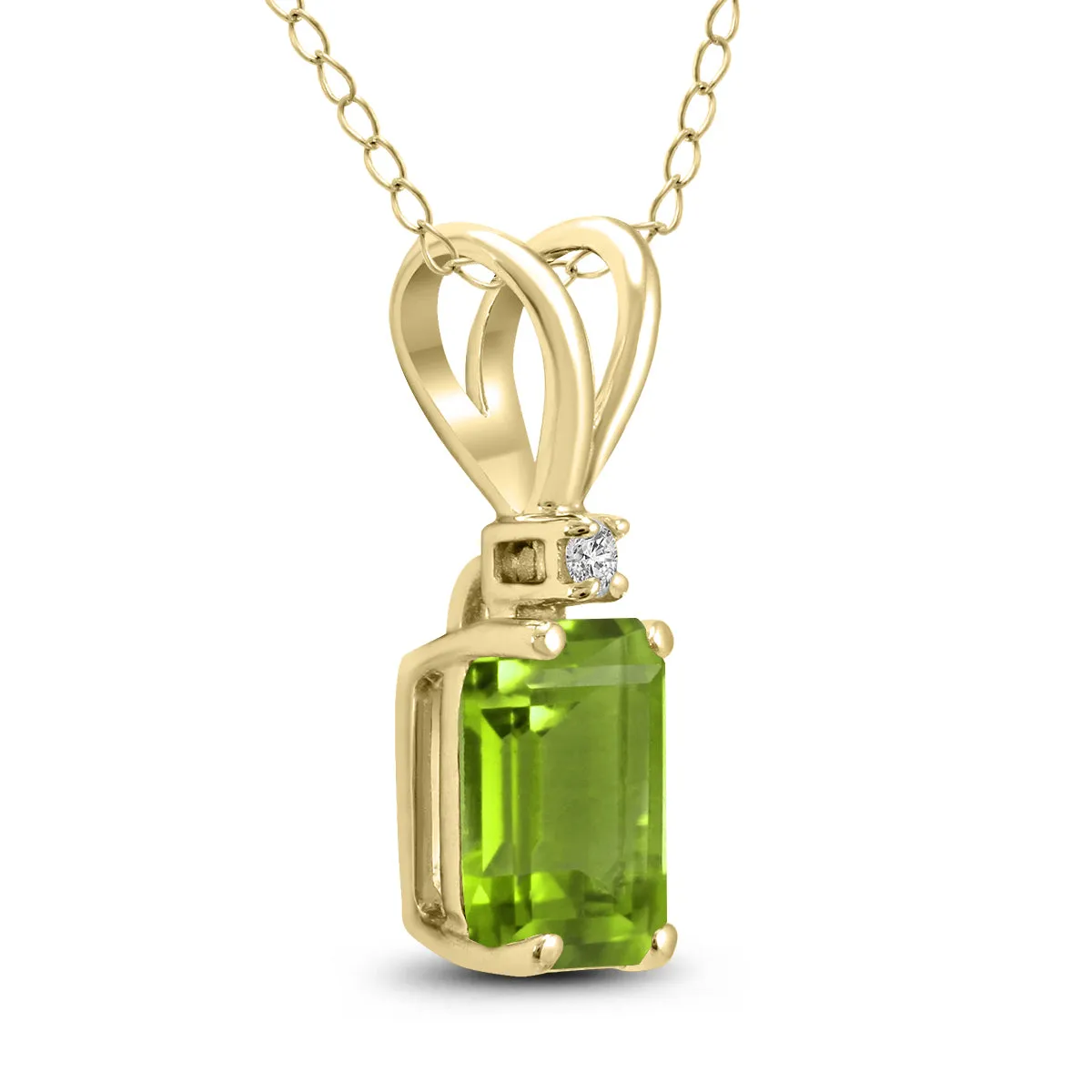 14K Yellow Gold 6X4Mm Emerald Shaped Peridot And Diamond Pendant