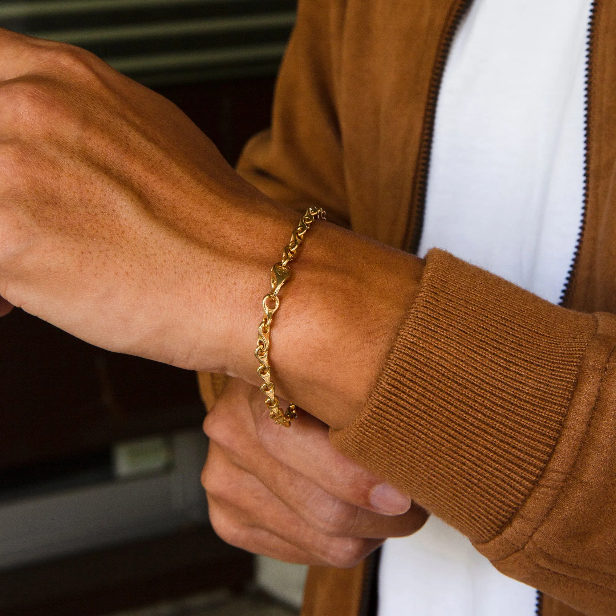 18k Gold Teardrop Chain Bracelet