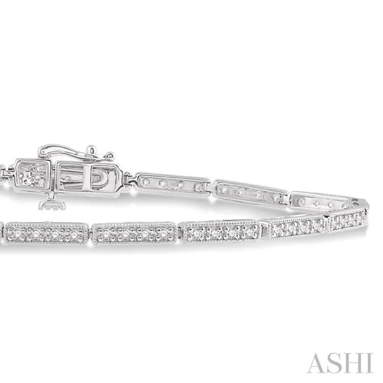 3/4 Ctw Bar Link Round Cut Diamond Bracelet in 10K White Gold