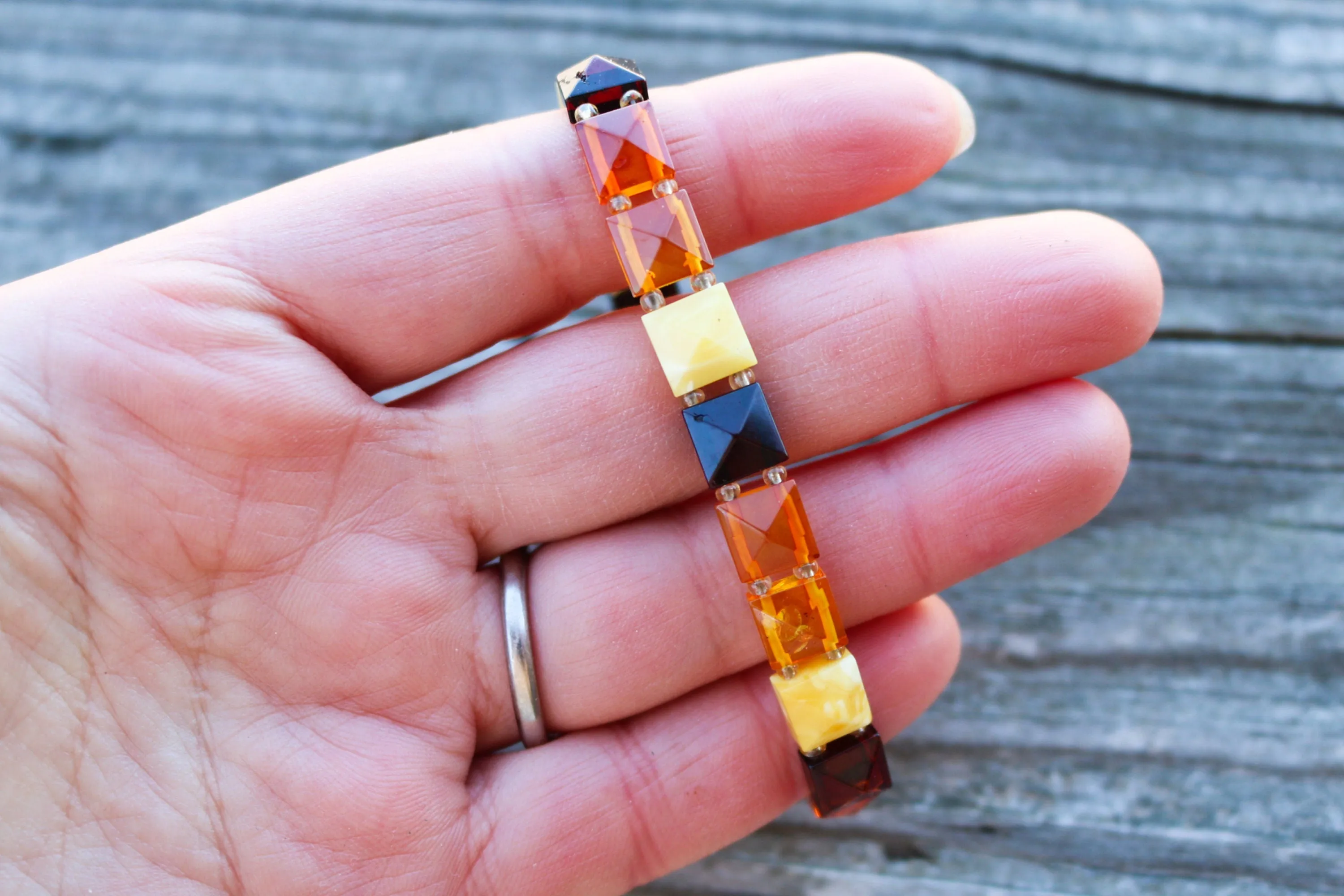 Baltic Amber Bracelet Multicolor Faceted "Diamond Cut" Natural Jewelry 7.5"