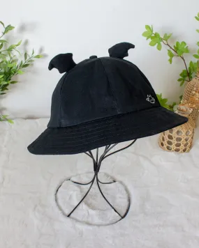 Bat bucket hat