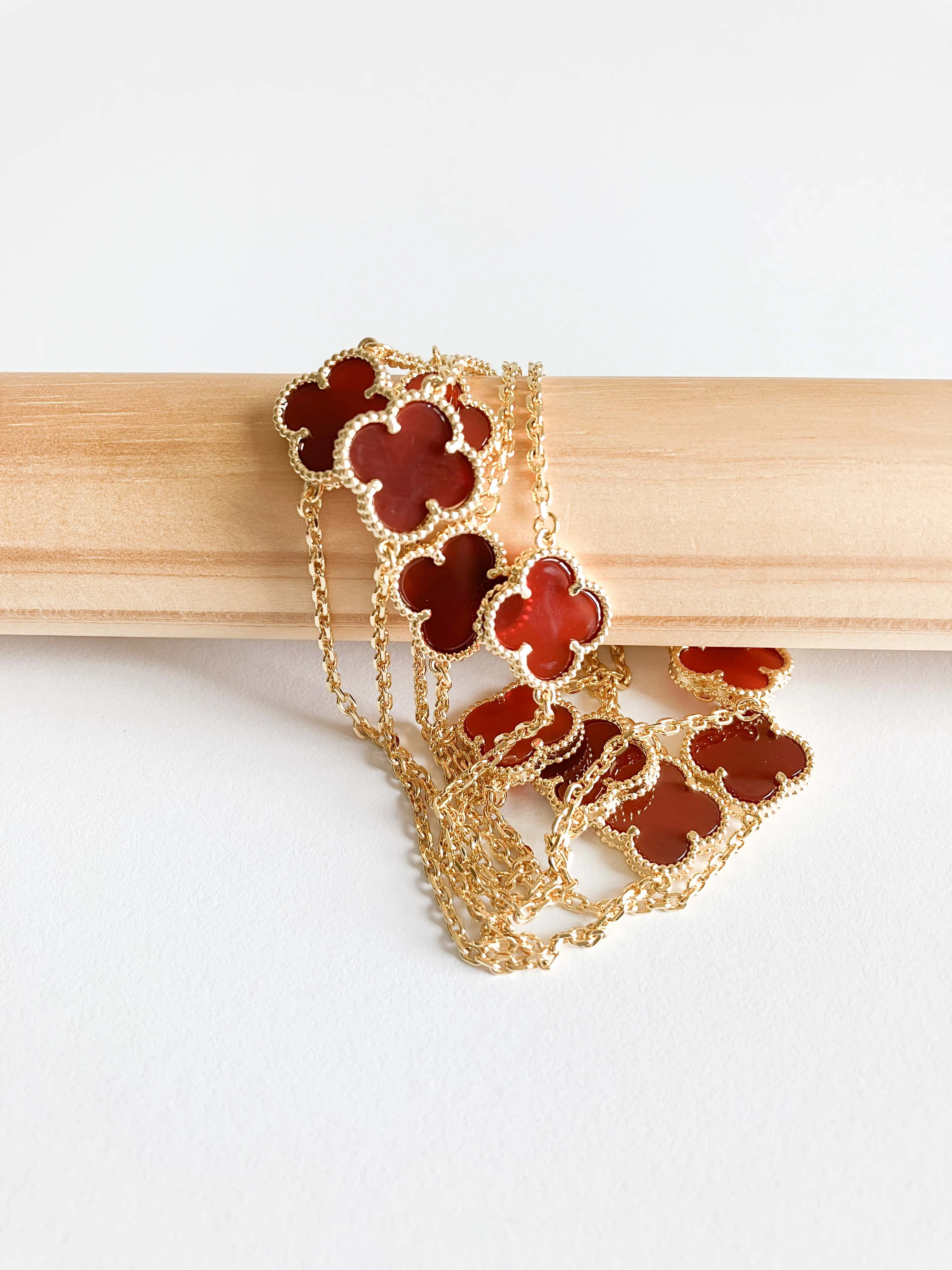 Carnelian Quatrefoil Rope Necklace in Gold