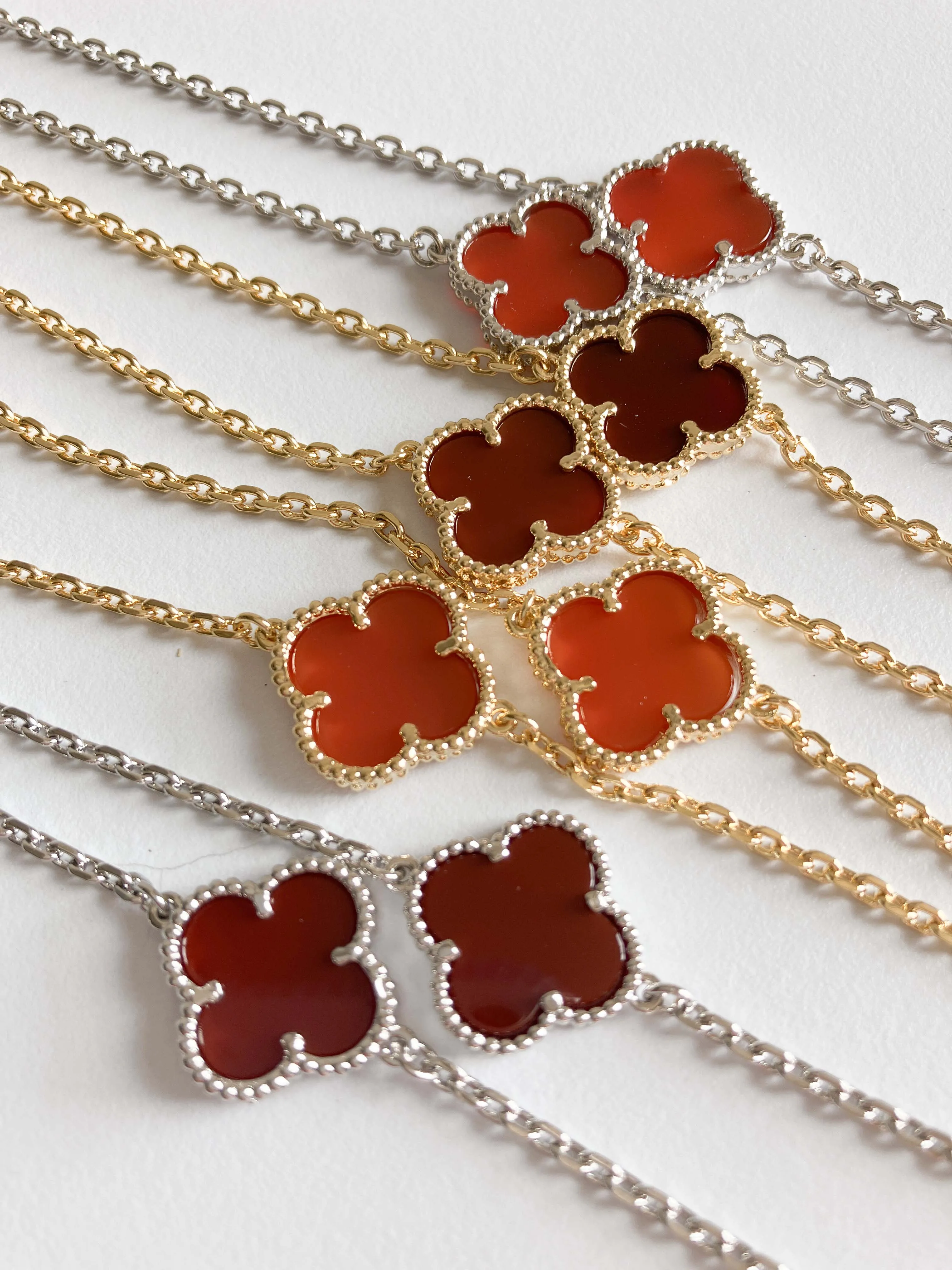 Carnelian Quatrefoil Rope Necklace in Gold