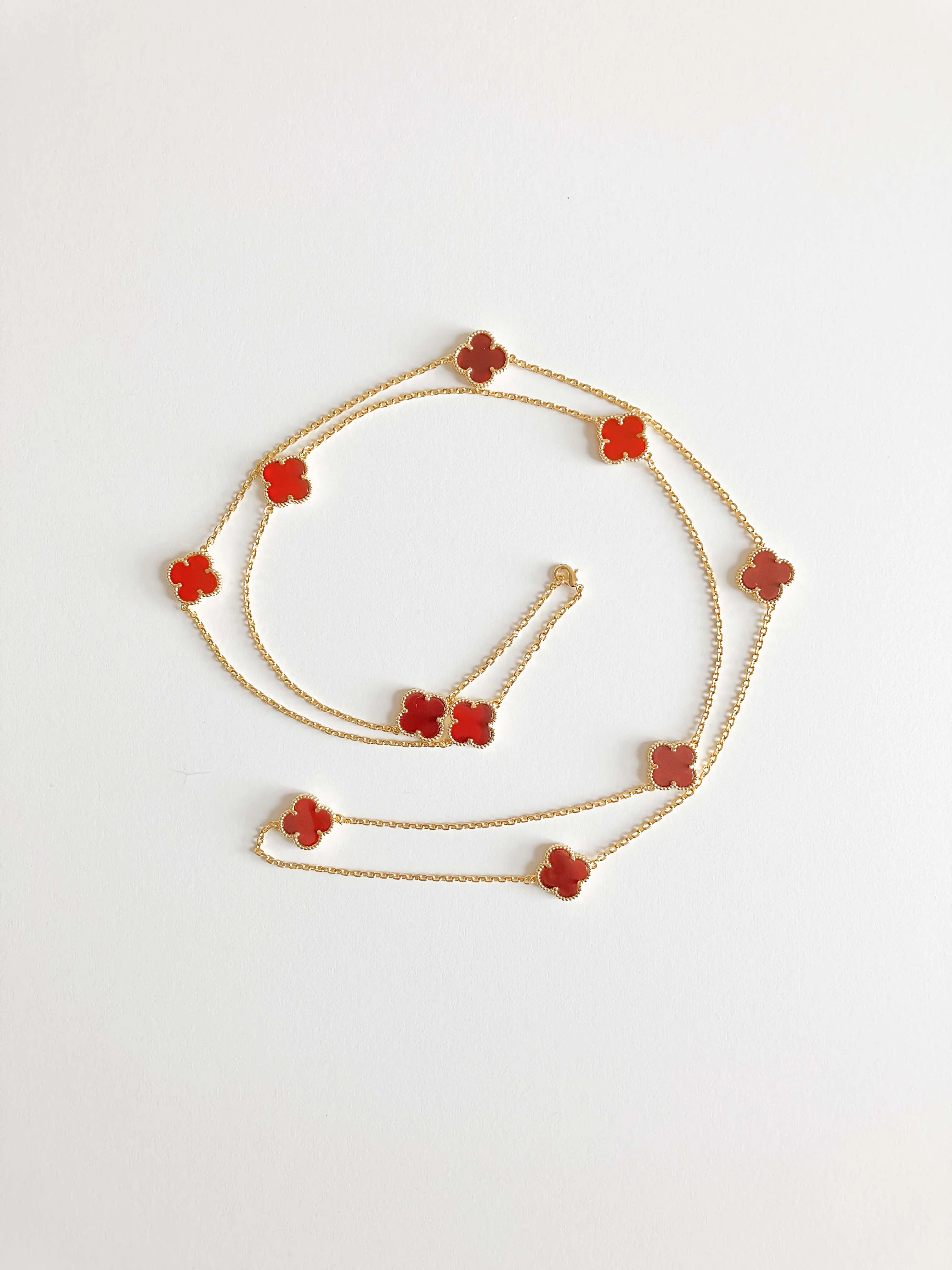 Carnelian Quatrefoil Rope Necklace in Gold