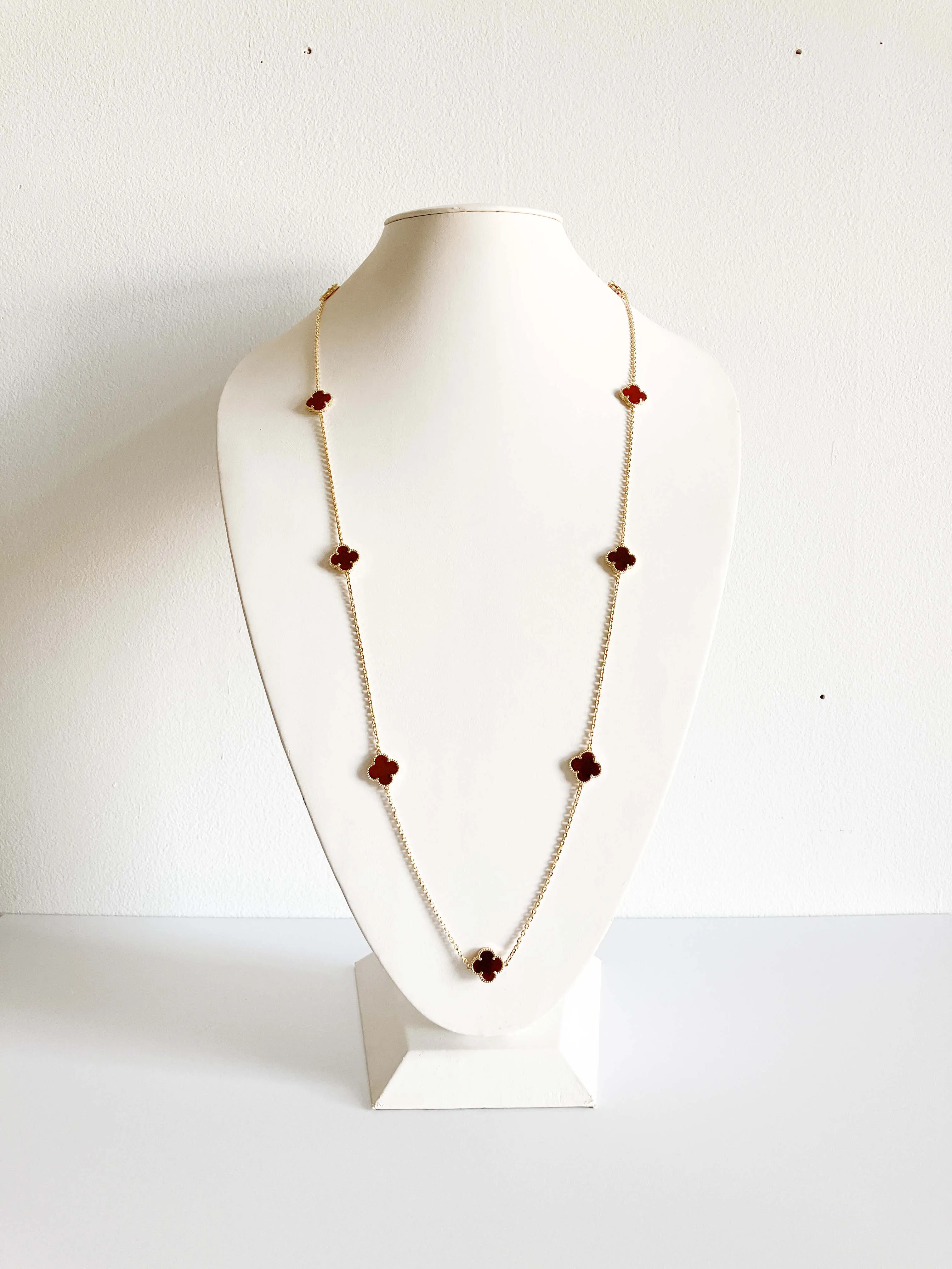 Carnelian Quatrefoil Rope Necklace in Gold