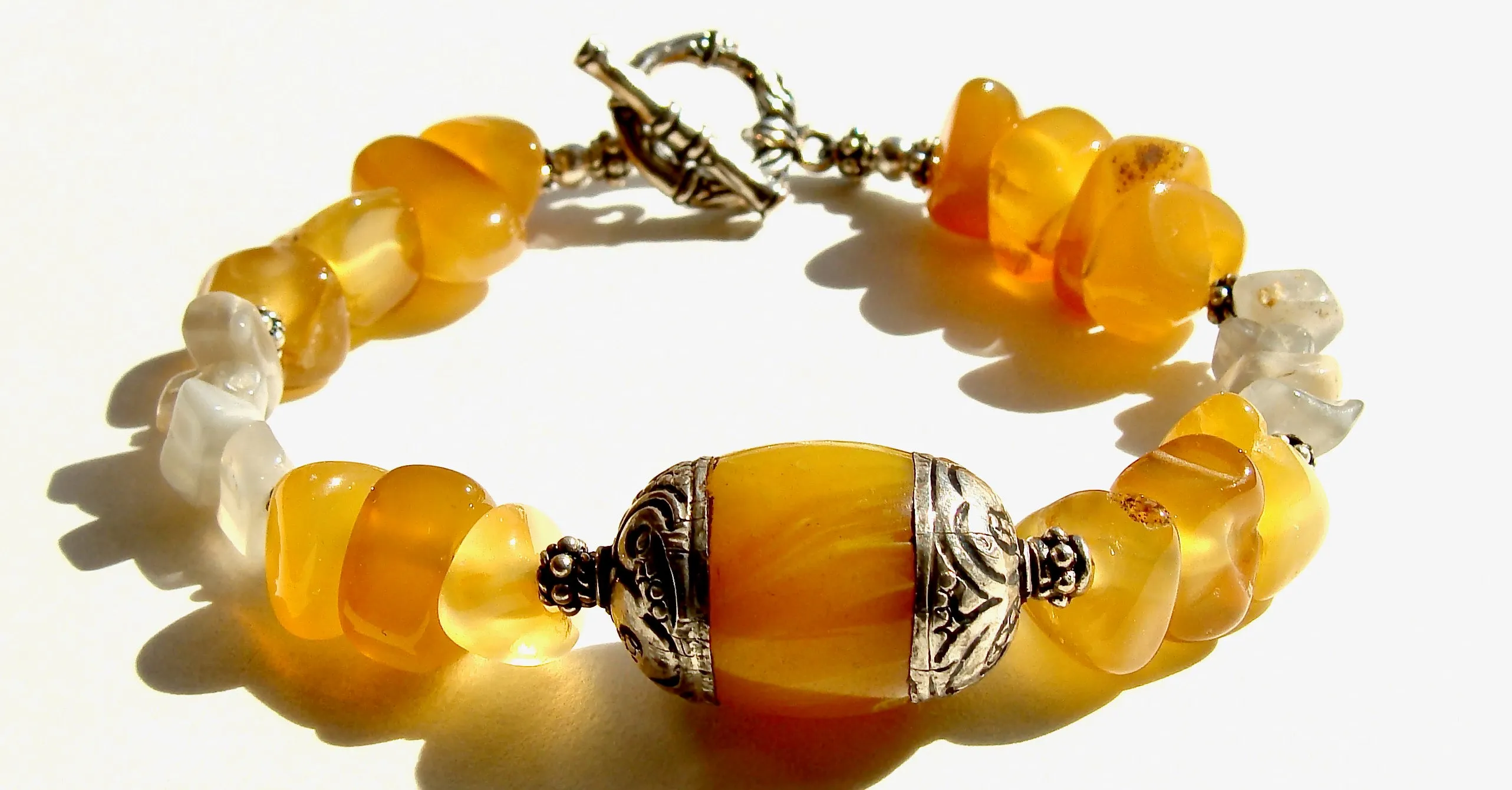 Frida: Chalcedony Bracelet