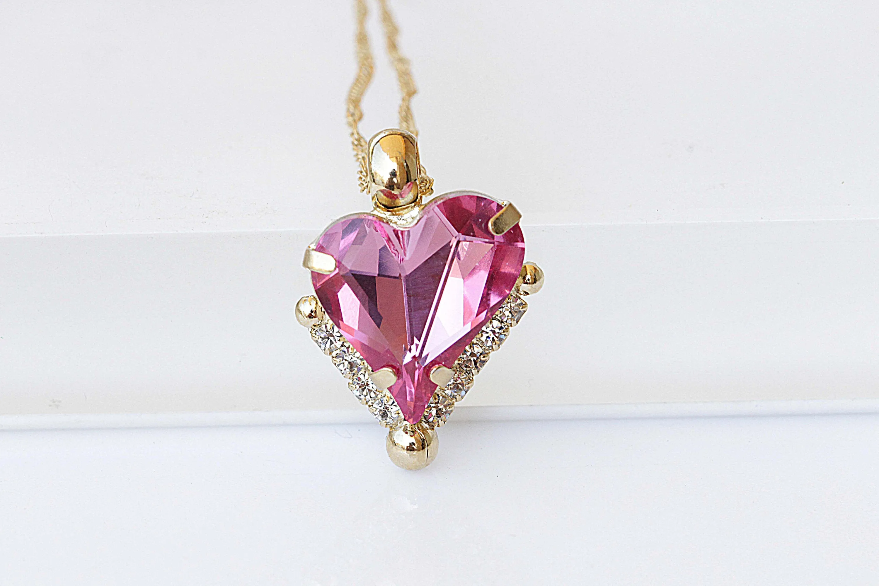 HEART MOM NECKLACE