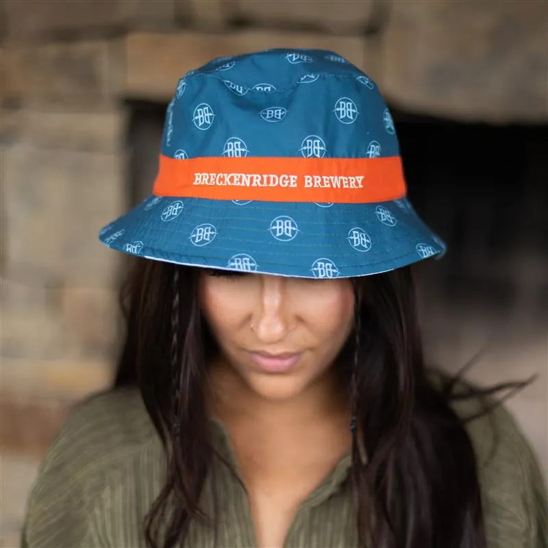 Wavy Reversible Bucket Hat